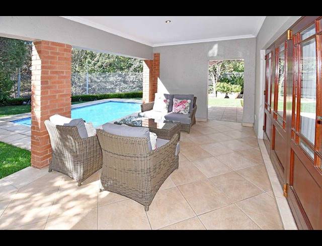 3 BEDROOM FREEHOLD FOR SALE IN CRAIGHALL